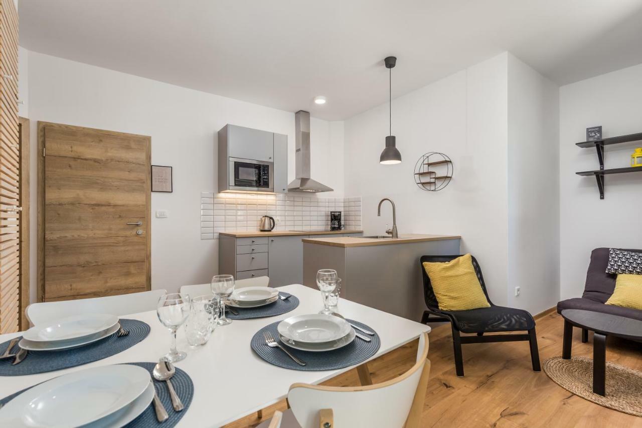 Rika Apartments On The Seaside מראה חיצוני תמונה